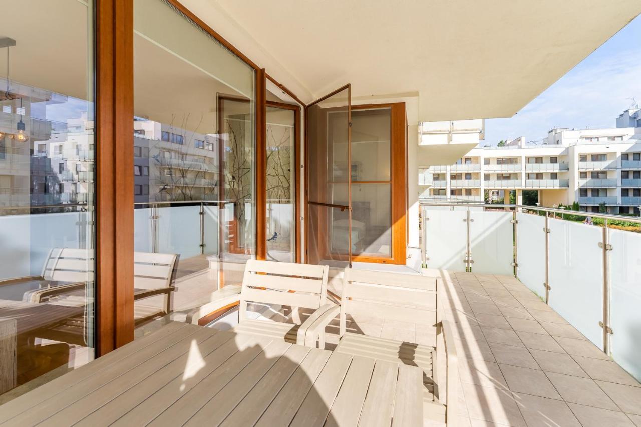 미엥지즈드로예 Aqua Marina Plaza-Basen 아파트 외부 사진
